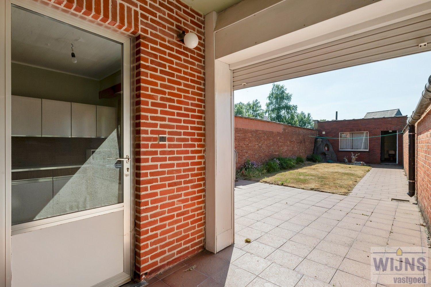Te renoveren woning met 3 slaapkamers en tuin foto 5