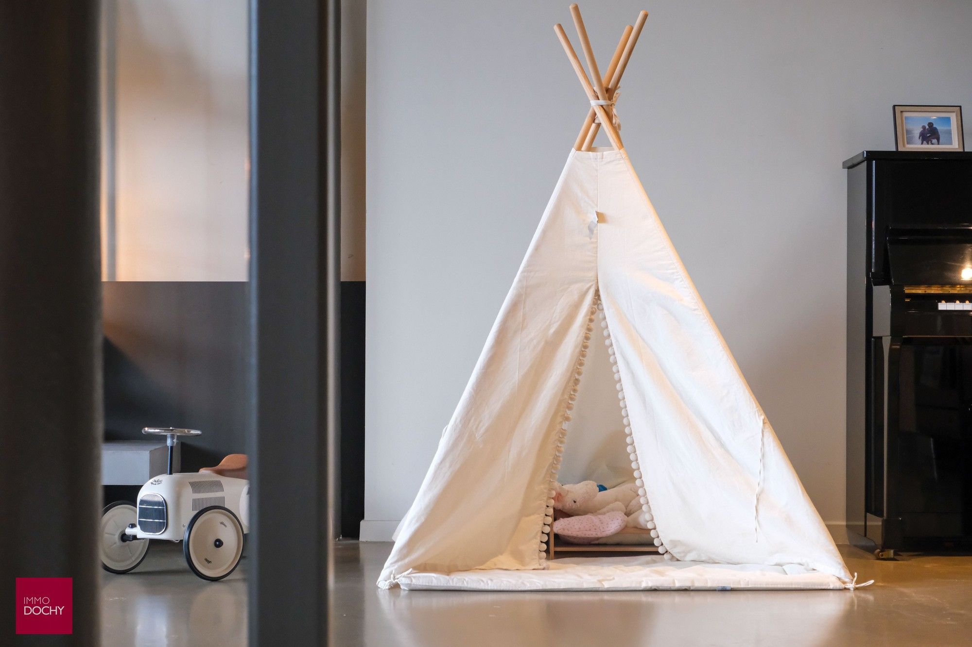 Sfeervolle ruime loft met frontaal zicht op het Kanaal - Spinnerijkaai foto 15