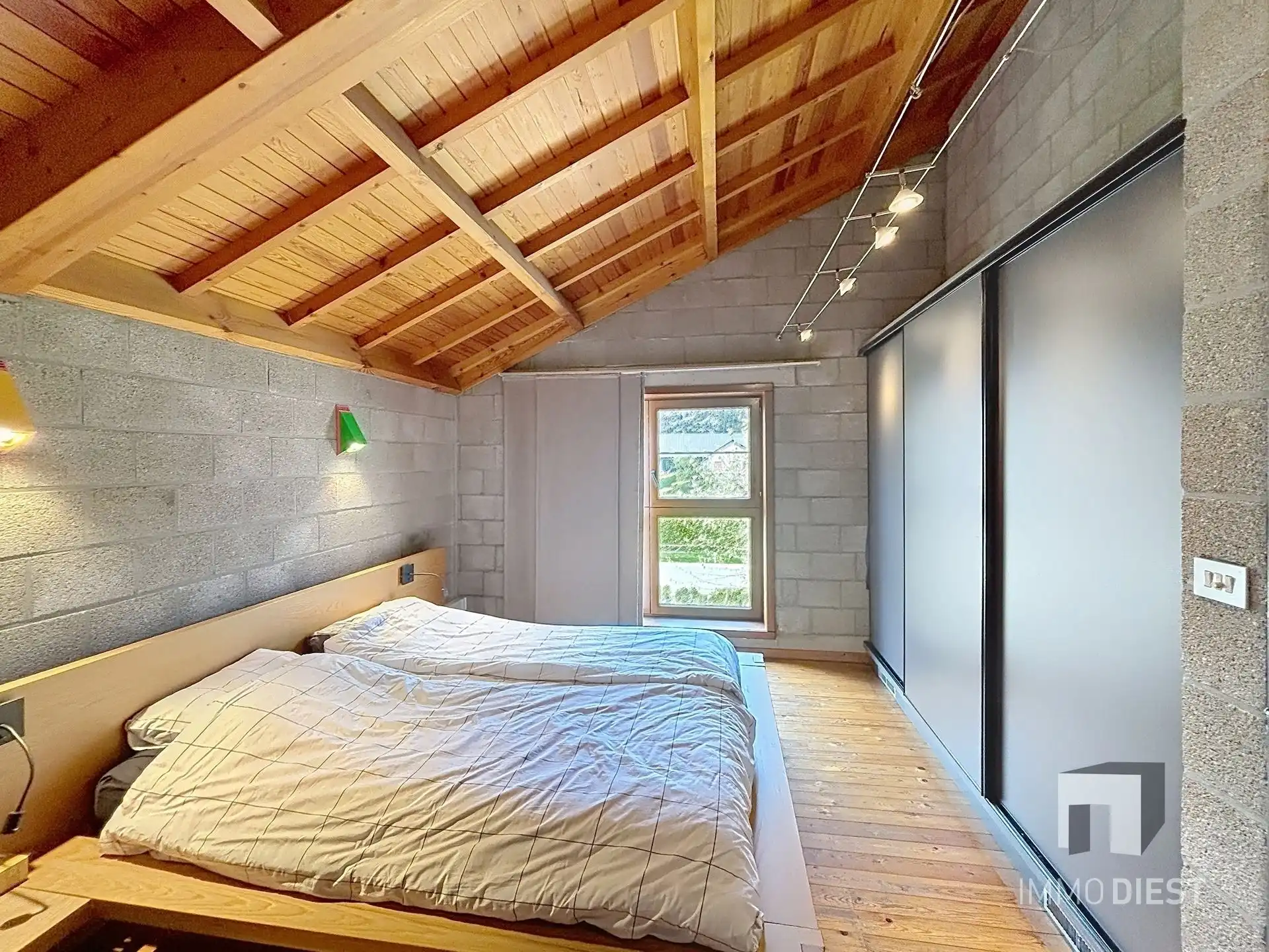 Bijzondere woning, lichtrijk, open en 3 slaapkamers foto 32