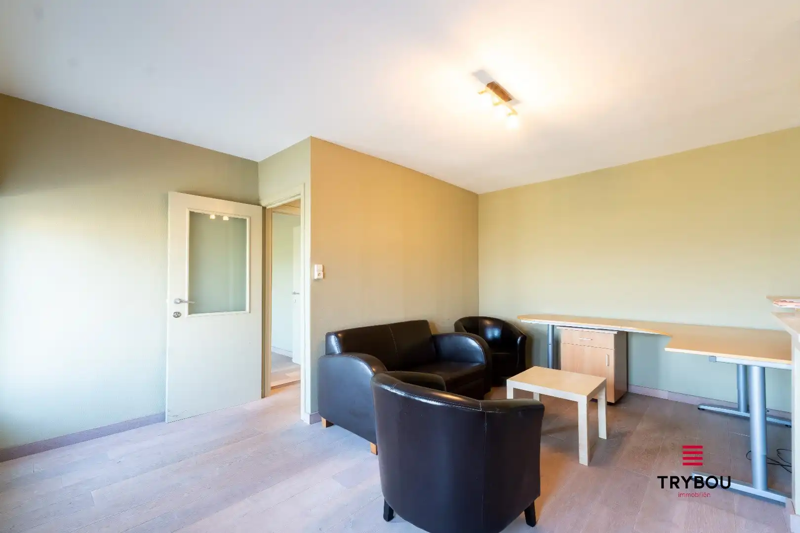 Commercieel pand met woonmogelijkheden op uitstekende ligging foto 8