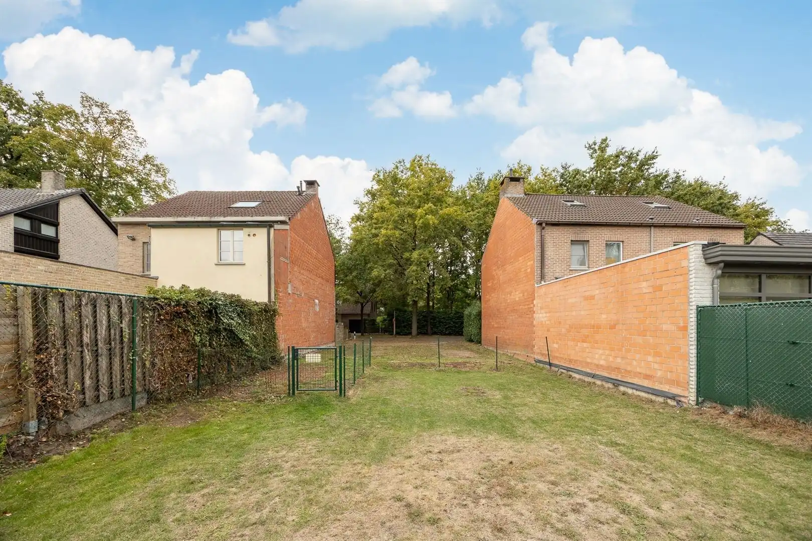 Zeldzaam breed met eindeloze mogelijkheden in Brasschaat foto 10