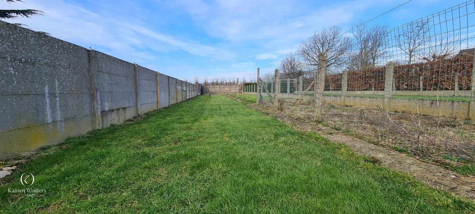Ruime renovatiewoning met grote tuin foto 15