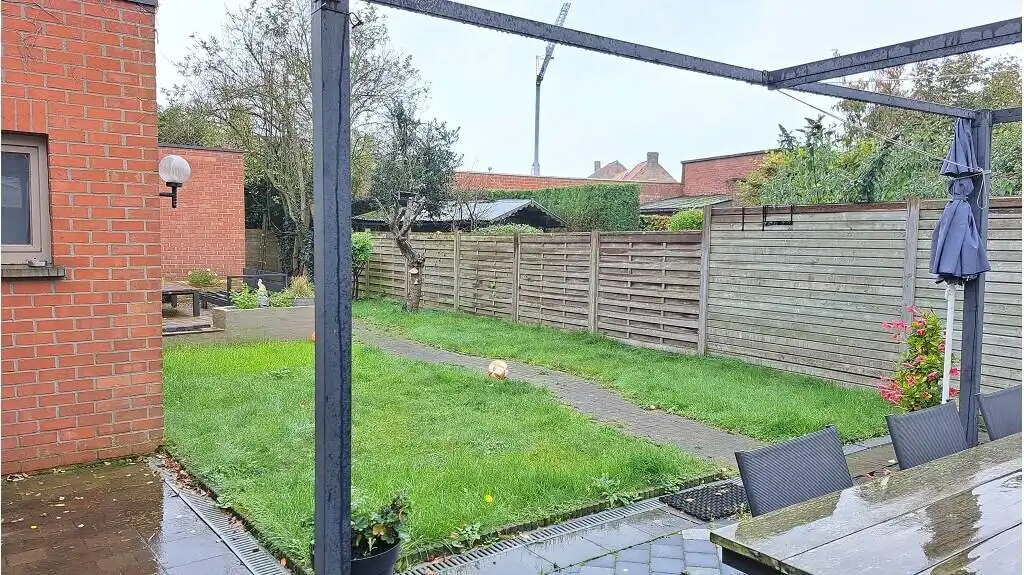 Ruime woning met garage te koop in Assebroek Brugge foto 16