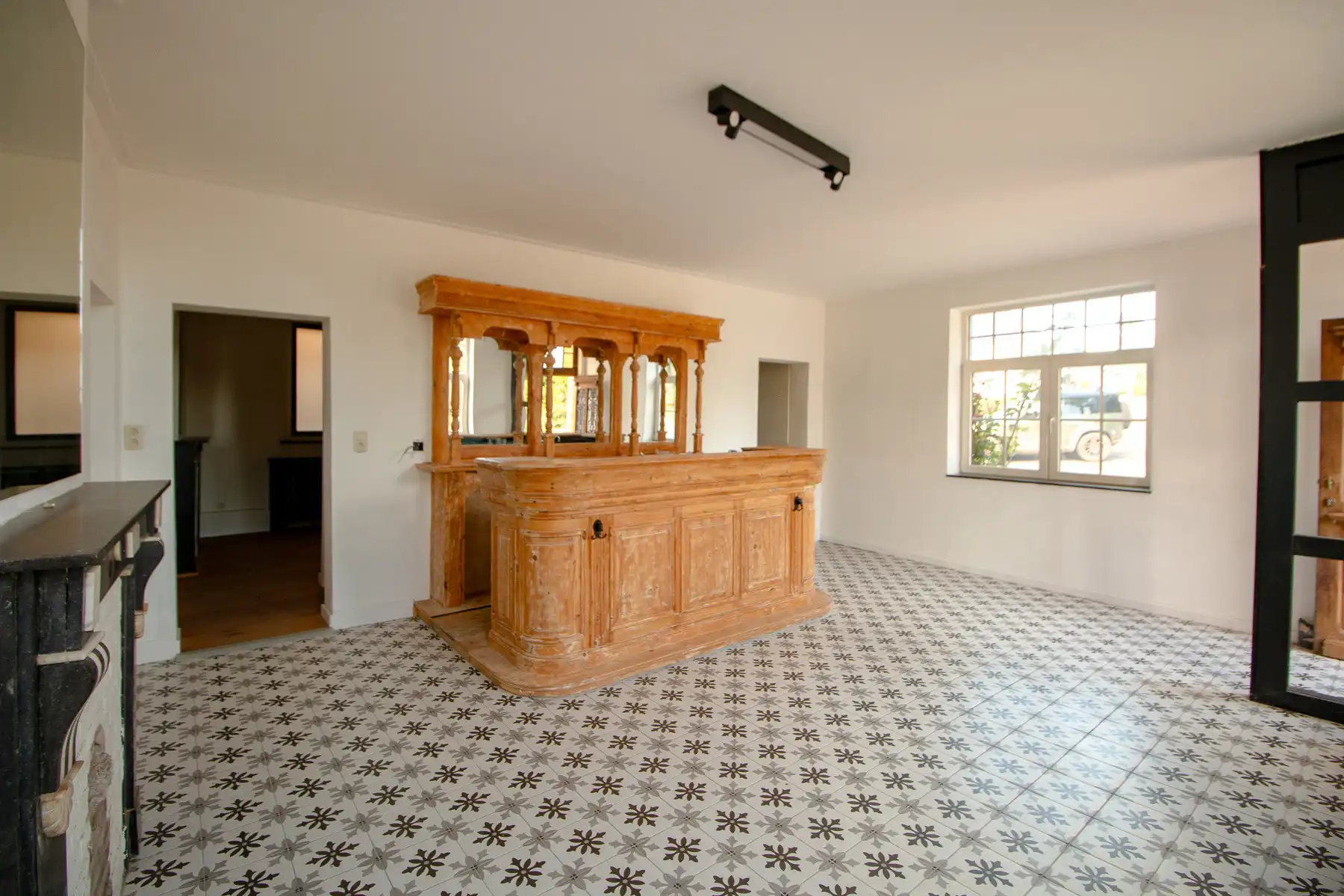 Prachtig gerenoveerde woning voor gemengd gebruik. foto 7