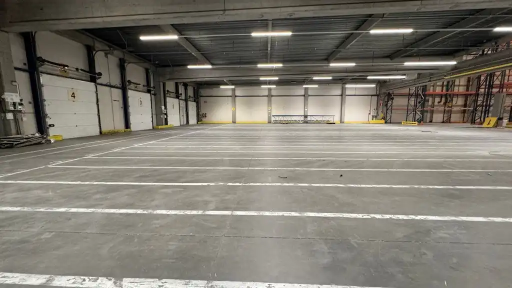 Opslagruimte te huur op logistieke site te Willebroek foto 2