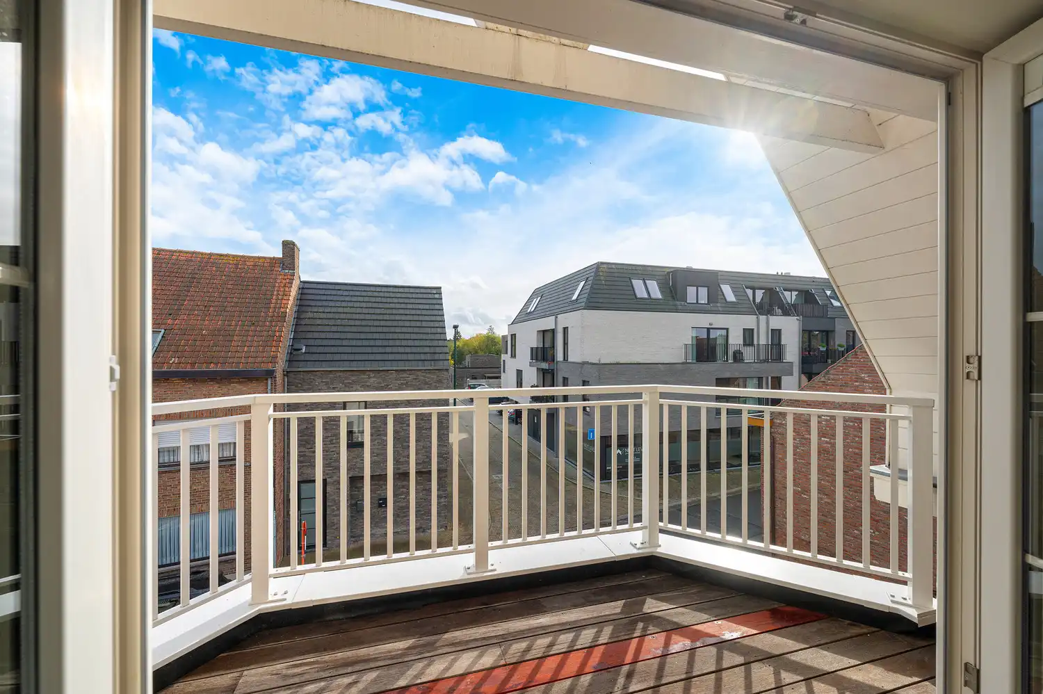 Groot woonappartement (109m²) met terrassen in villa residentie foto 3