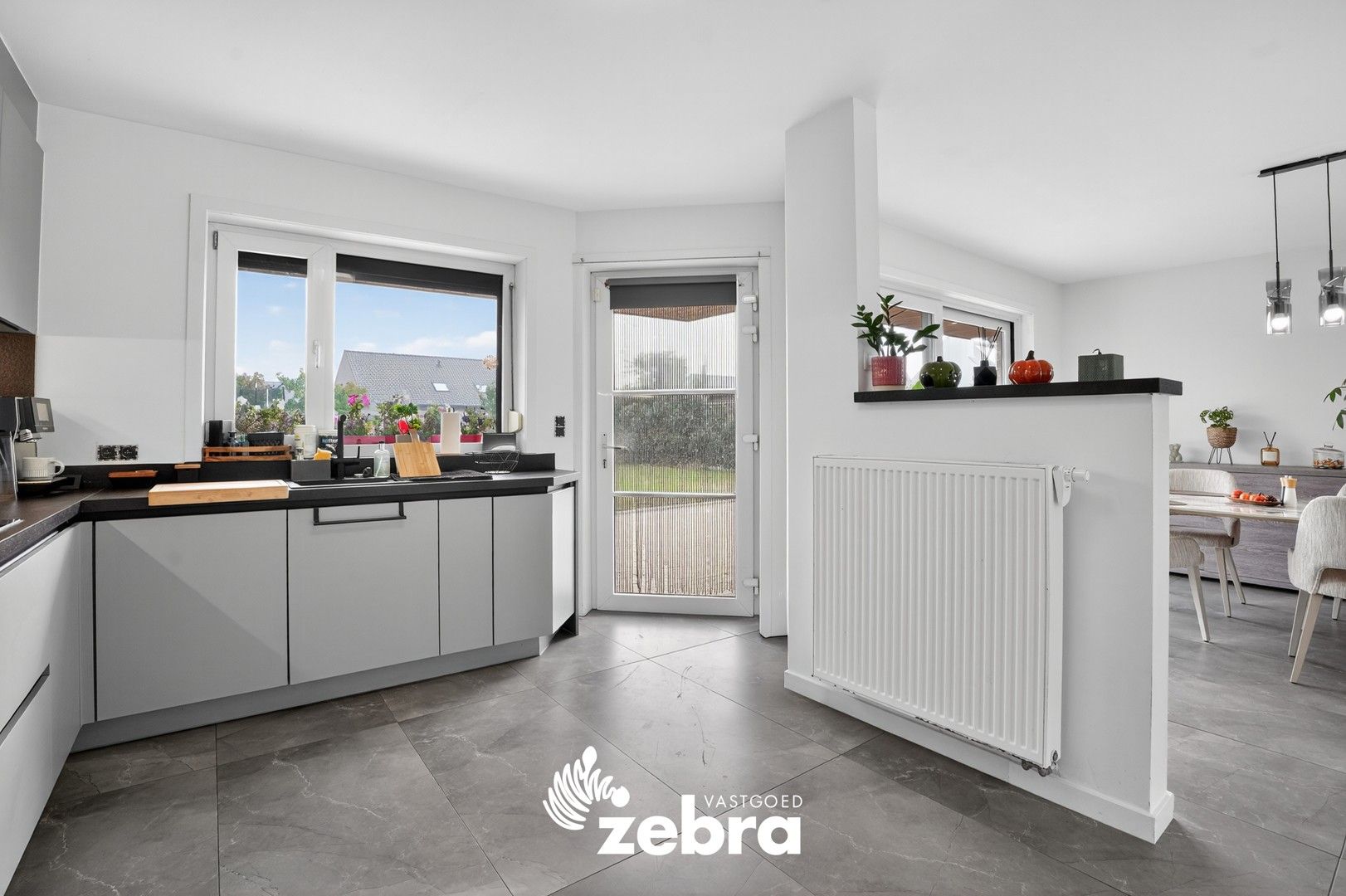Instapklare woning met garage en 3 slaapkamers in kindvriendelijke wijk te Oostnieuwkerke! foto 10