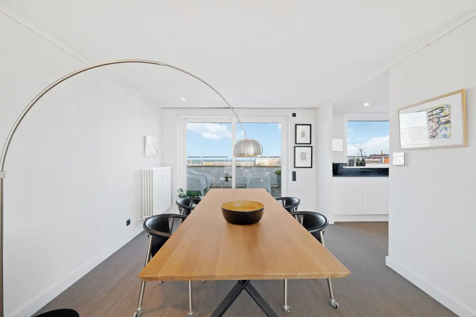 Luxueuze penthouse met zonovergoten terrassen pal aan zee! foto 5