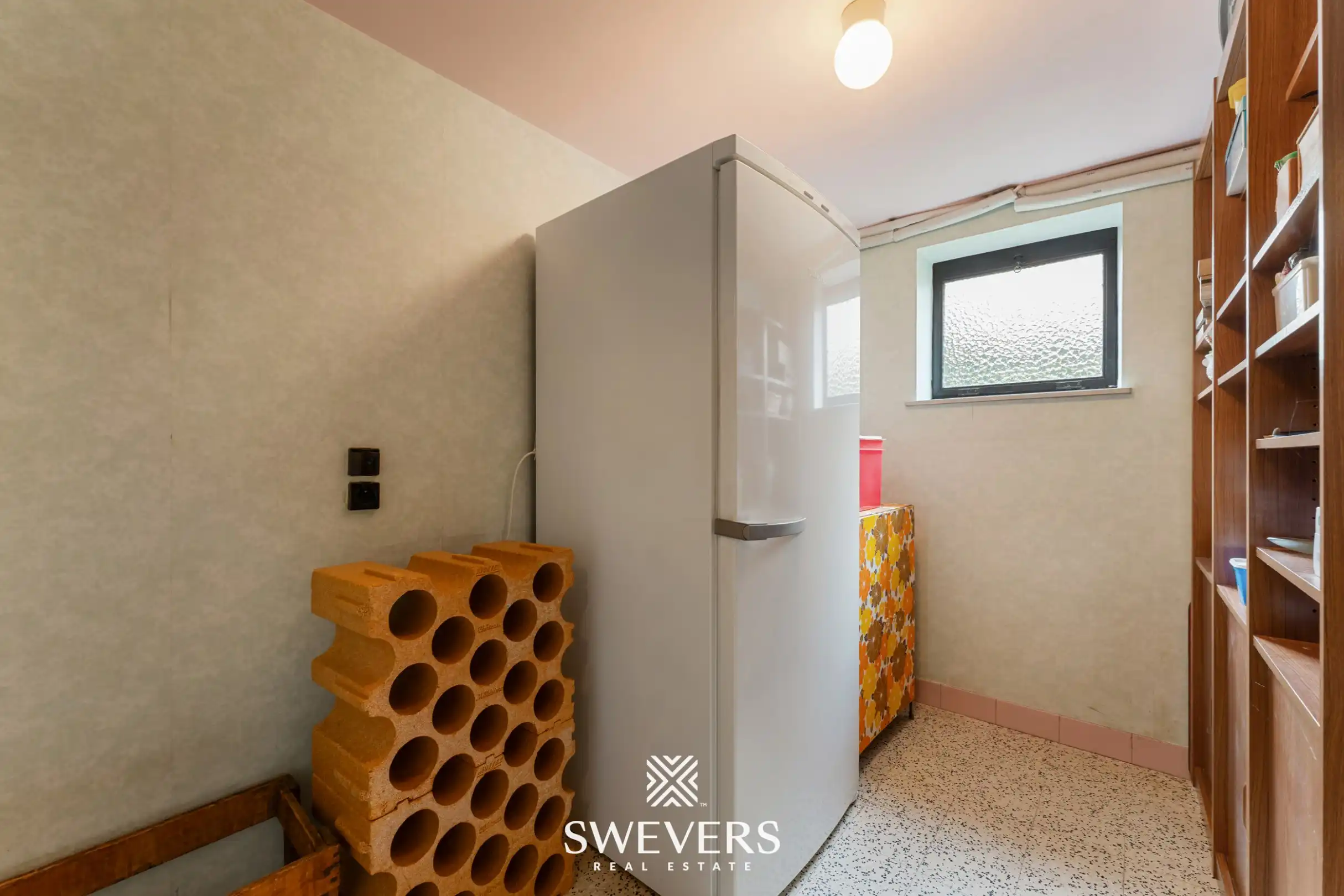 Charmante renovatiewoning met stevige structuur en veel potentieel in Koersel foto 24