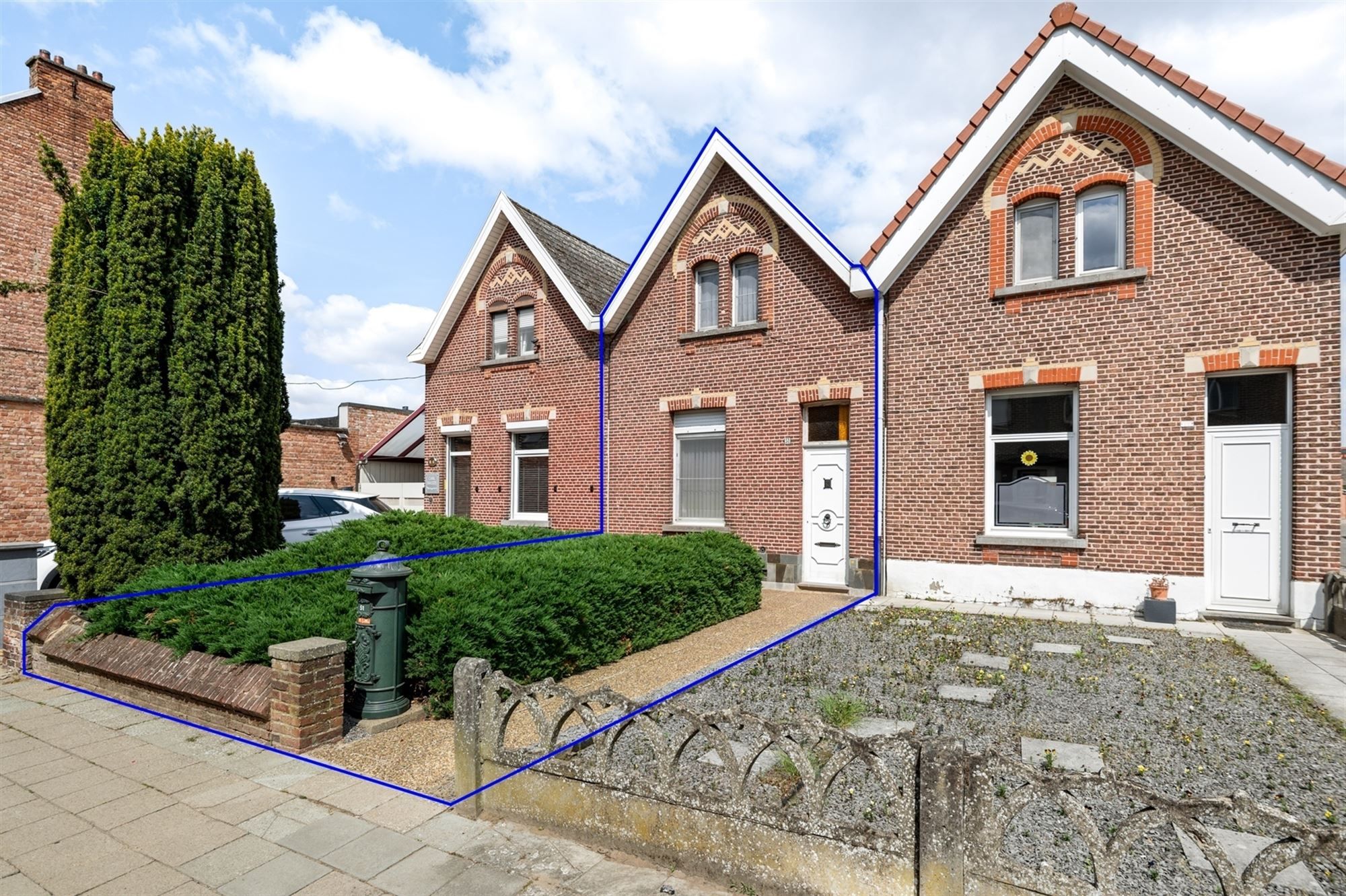 Hoofdfoto van de publicatie: Te moderniseren woning te Duffel-Oost