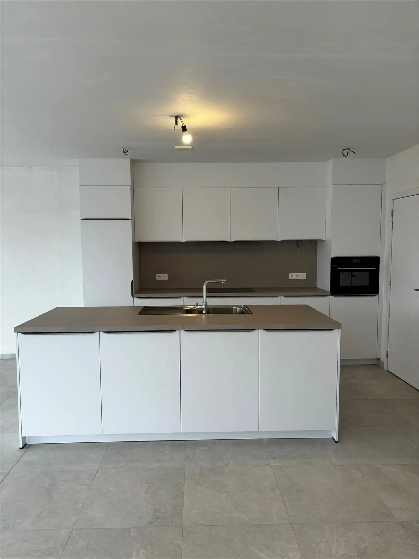 Nieuwbouw met 4 slaapkamers foto 2