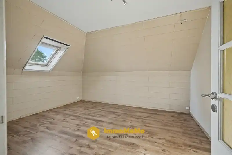 RUIME OPEN BEBOUWING MET GROTE TUIN TE KOOP IN ZELZATE foto 20