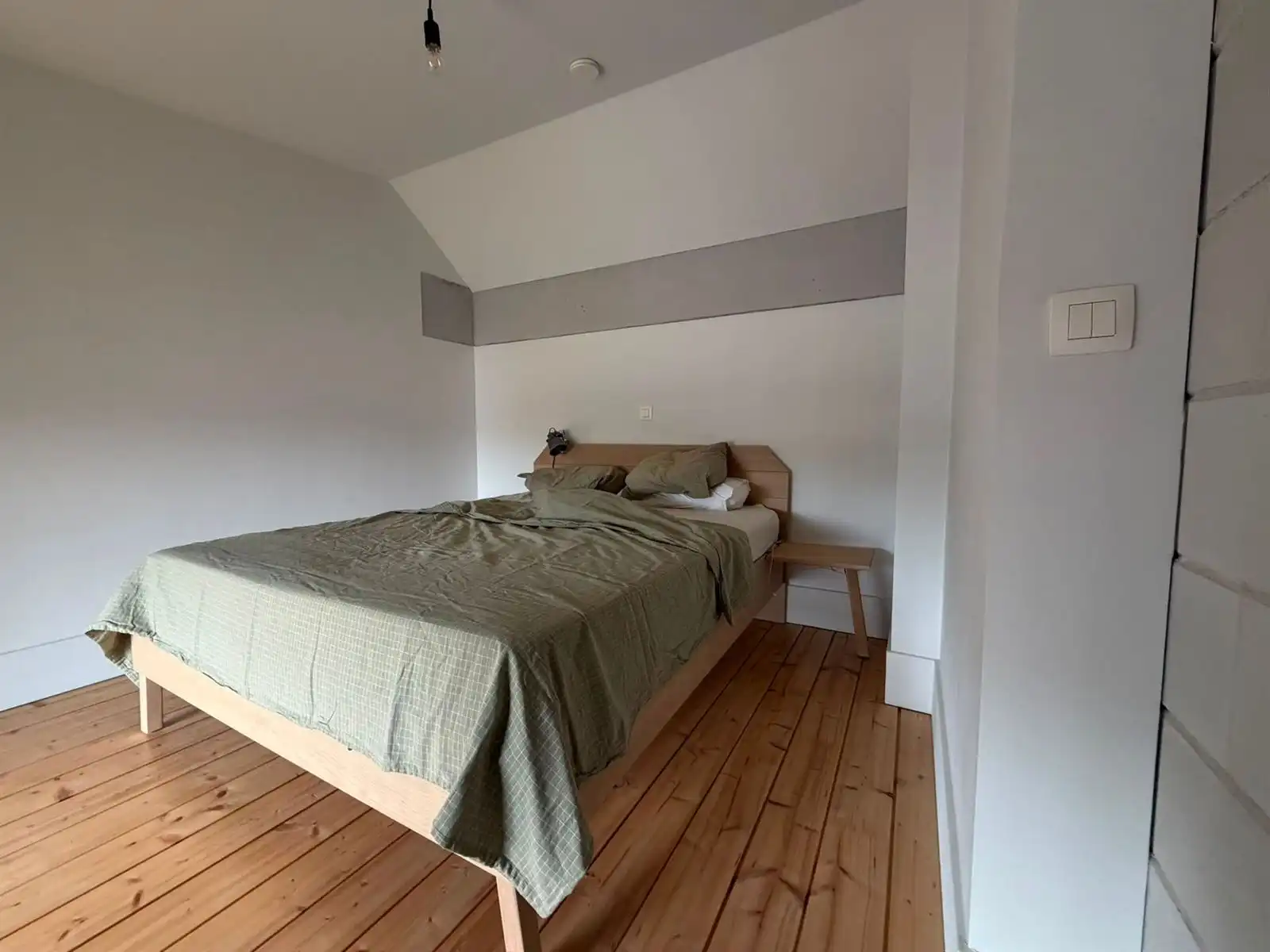 Quadruplex TE HUUR in centrum Gooik  foto 12