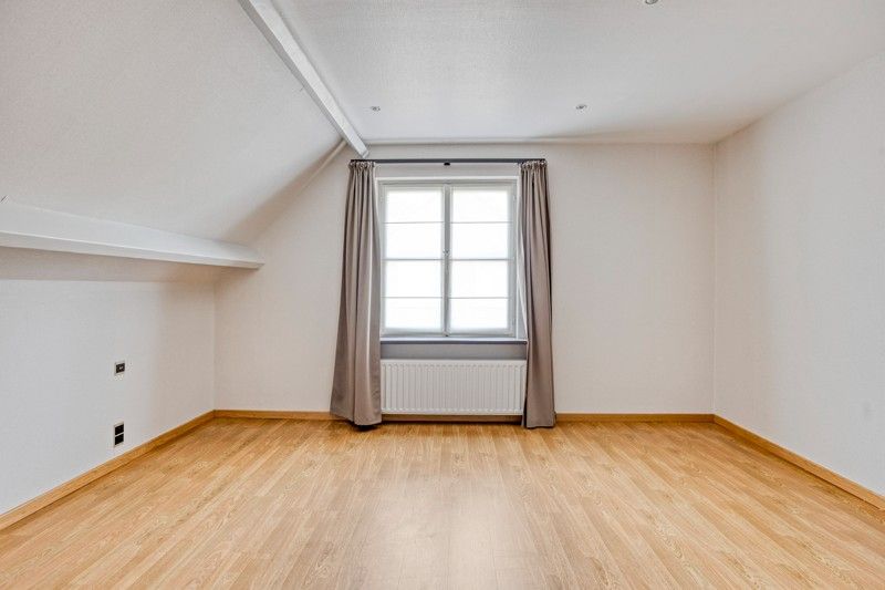Landelijke woning met 3 slaapkamers en prachtige tuin TE KOOP in OOSTROZEBEKE! foto 21