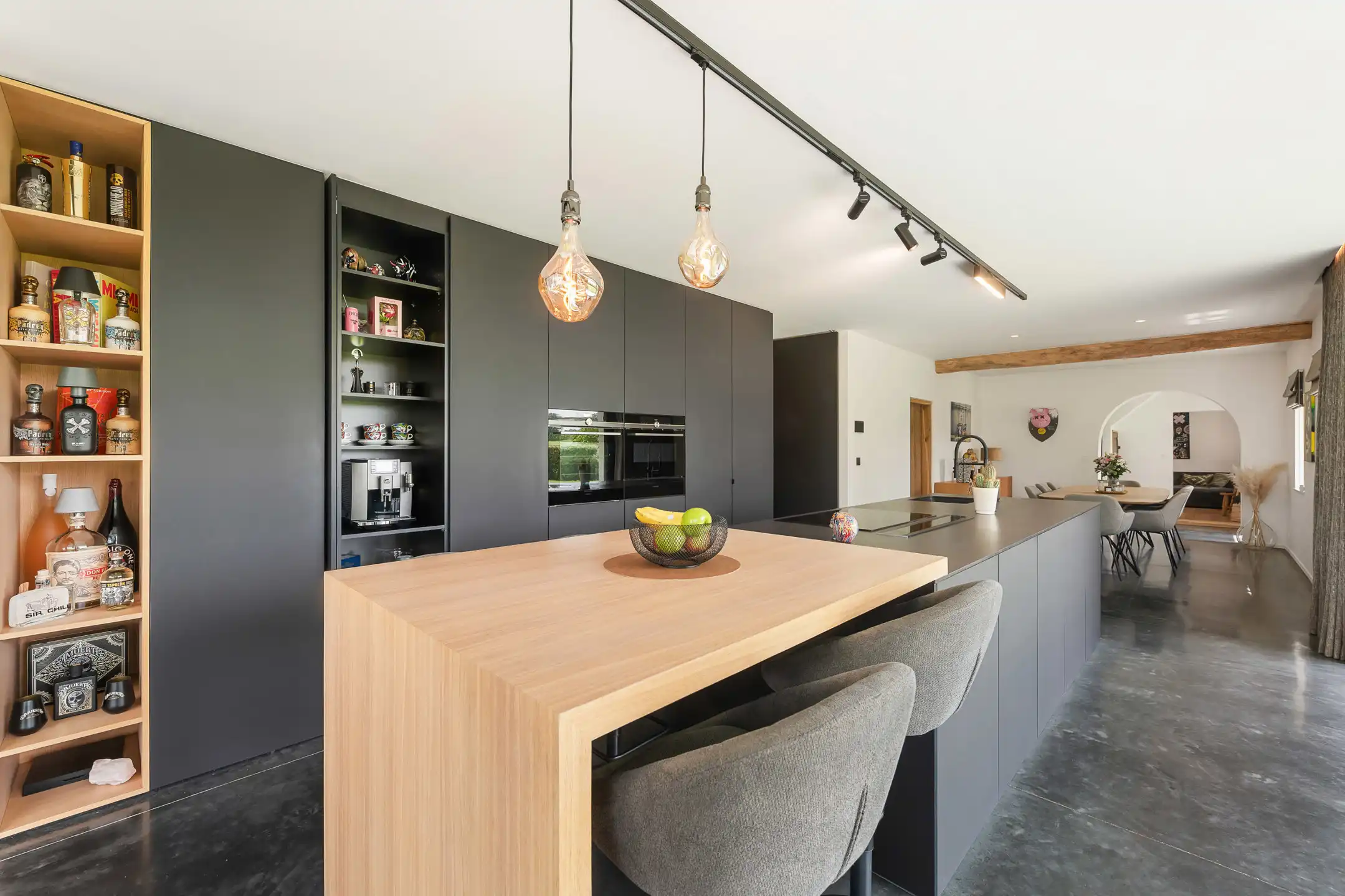 Authentiek burgerhuis met hedendaags comfort foto 5