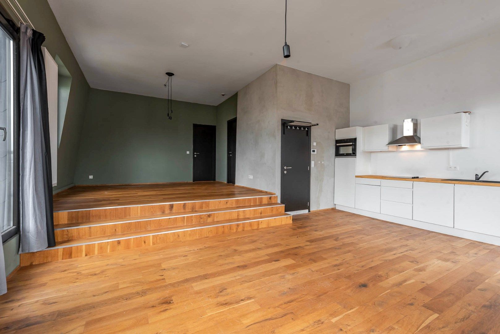 Hip 2-slaapkamerappartement te huur op de Marnixplaats  foto {{pictureIndex}}