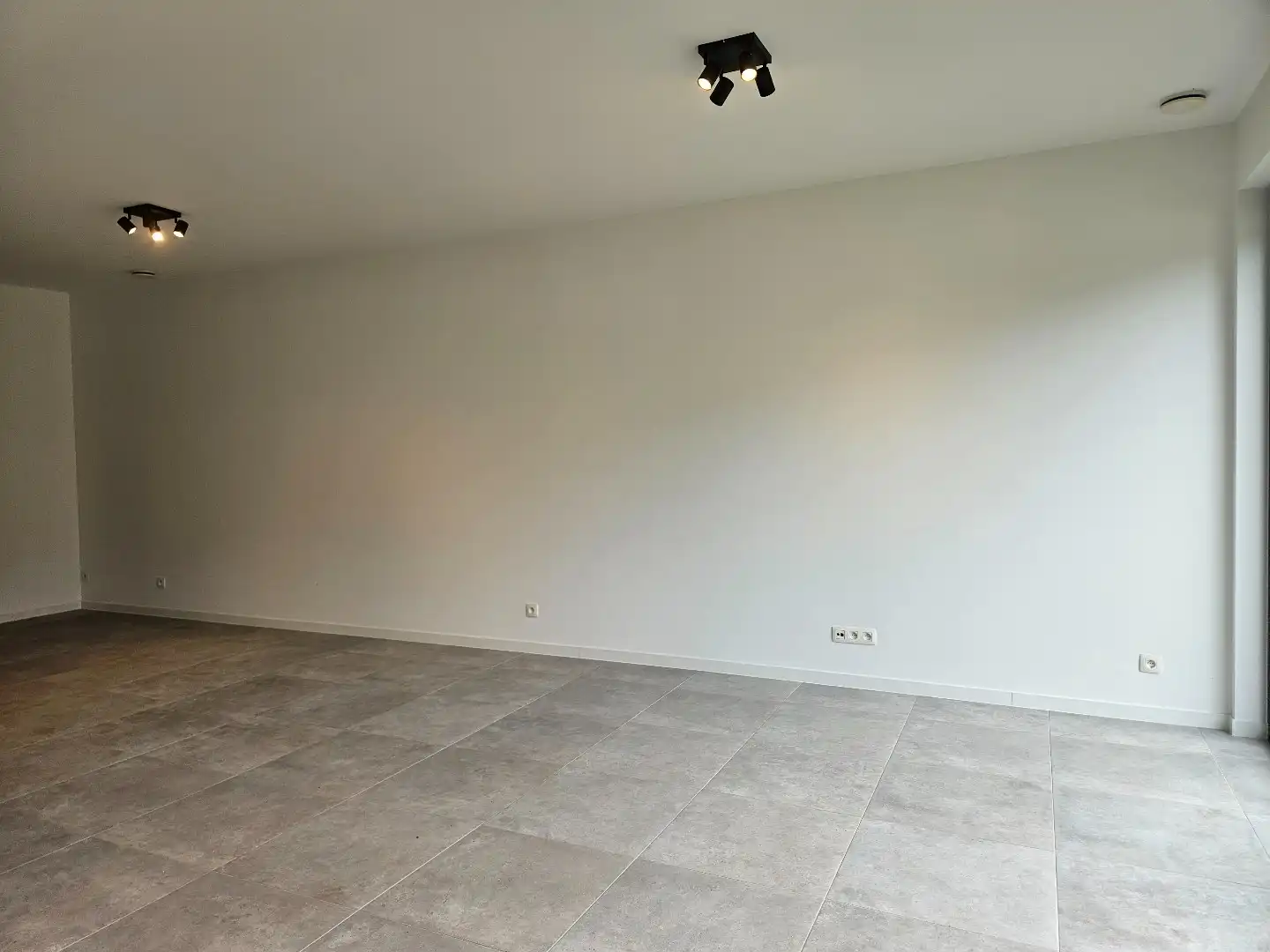 Nieuwbouwwoning met 3 slaapkamers en tuin in het centrum van Mol! foto 3