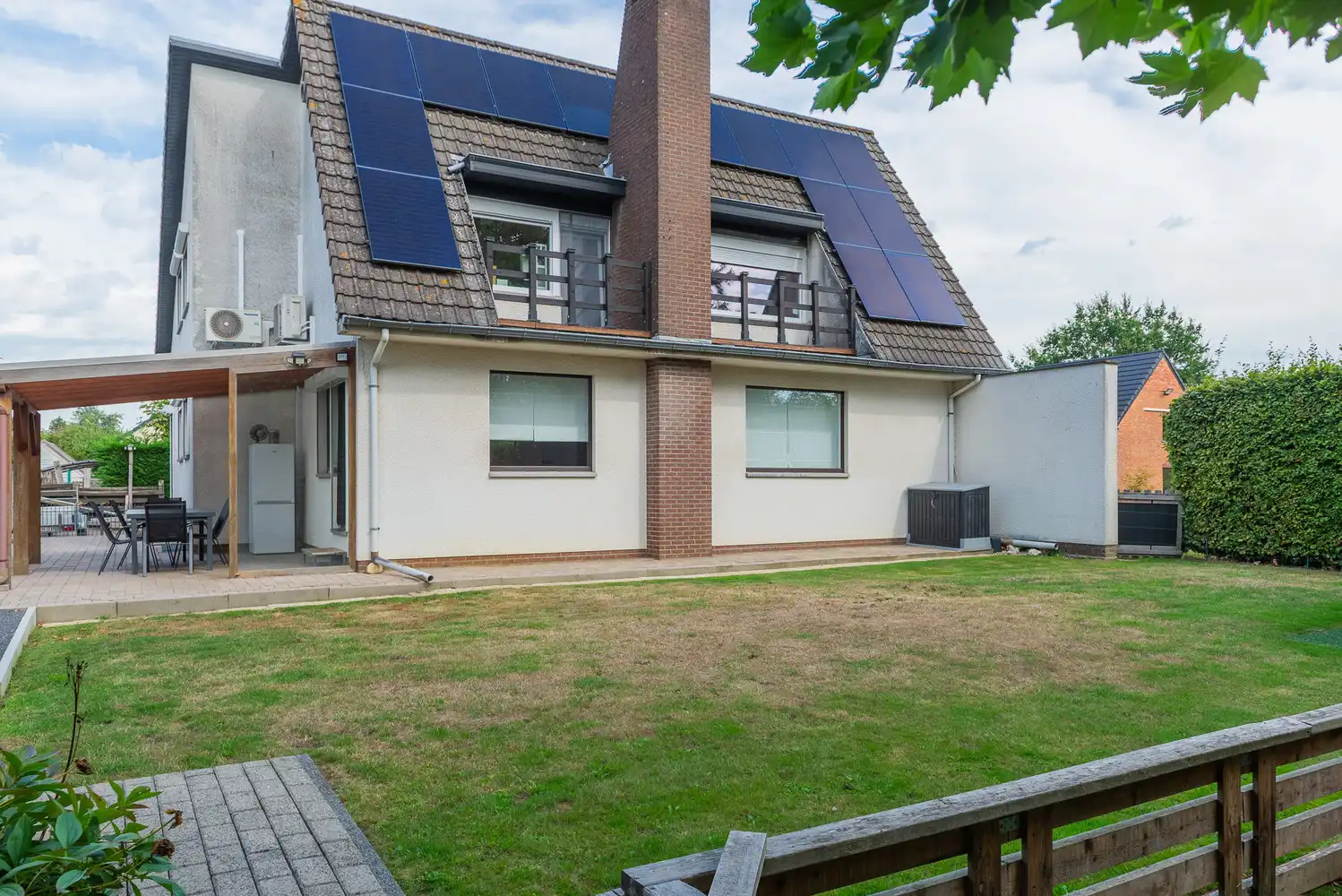 Ruime gezinswoning met 4 slaapkamers op een perceel van 840 m² foto 39
