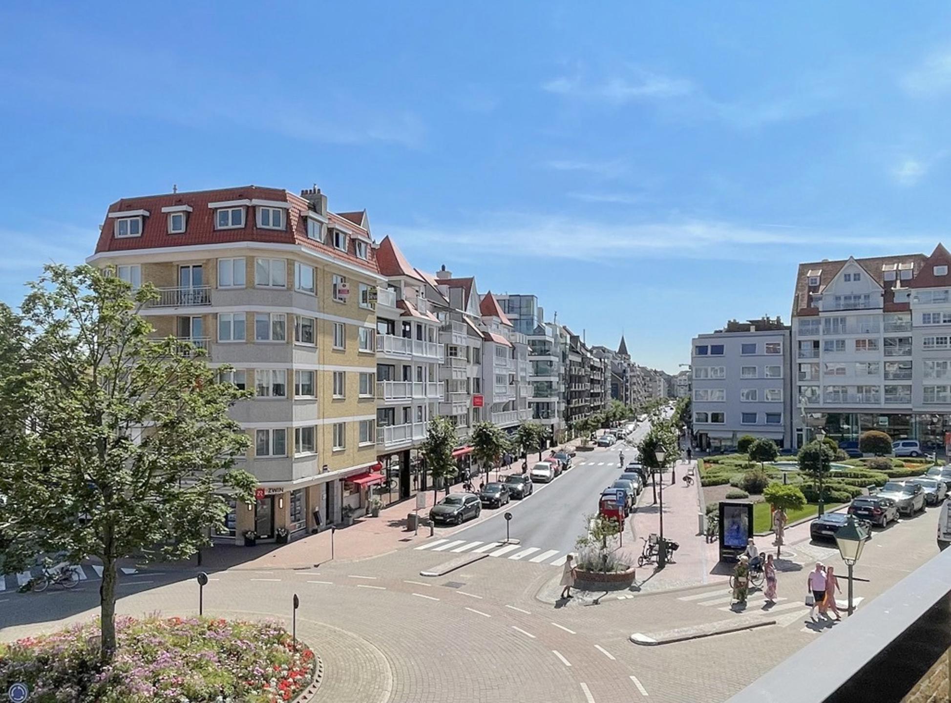 Uitzonderlijk handelspand op toplocatie – Driehoeksplein foto 18