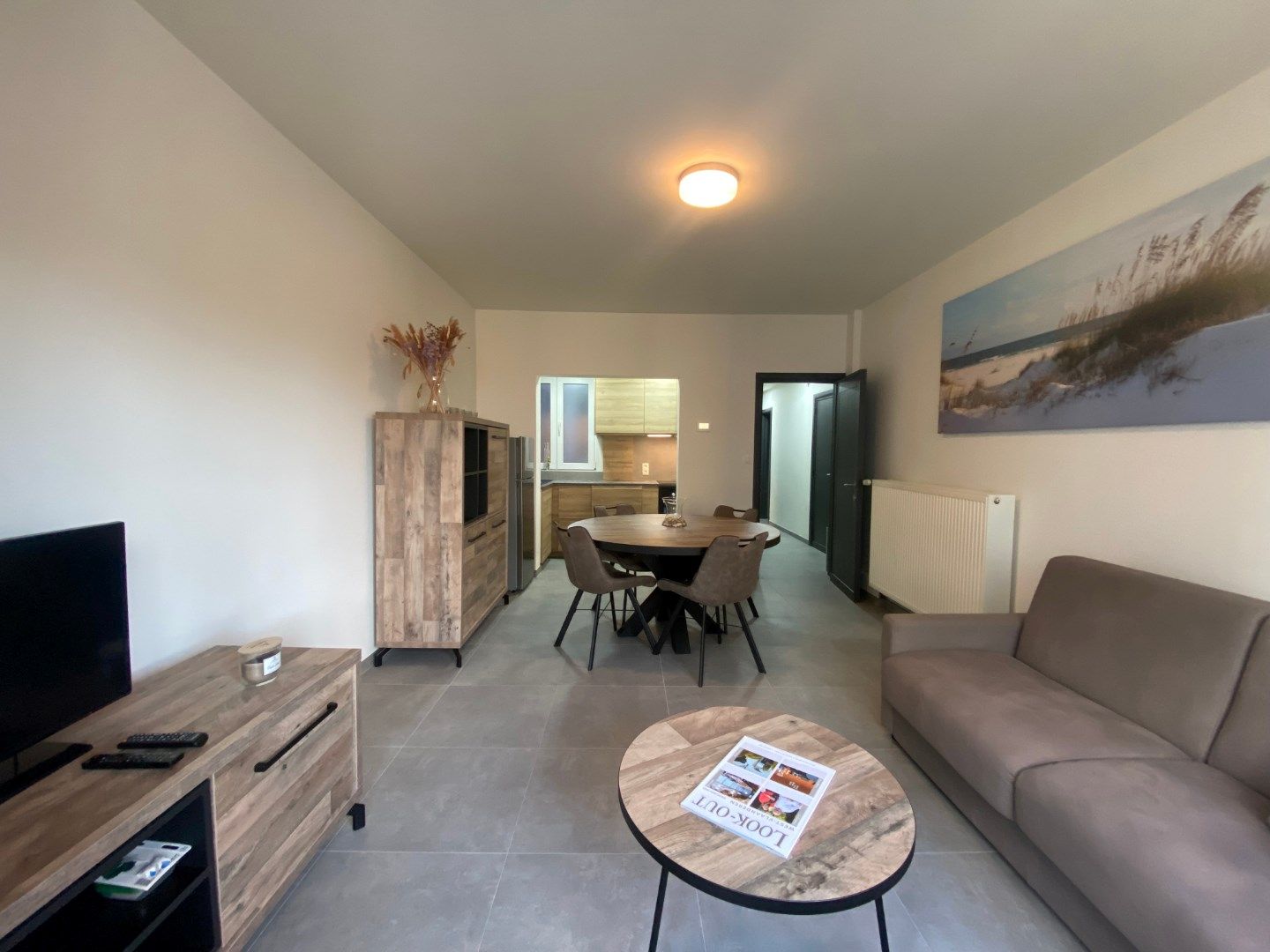 Volledig vernieuwd appartement met zijdelings zeezicht en 2 slaapkamers – private garage foto 6