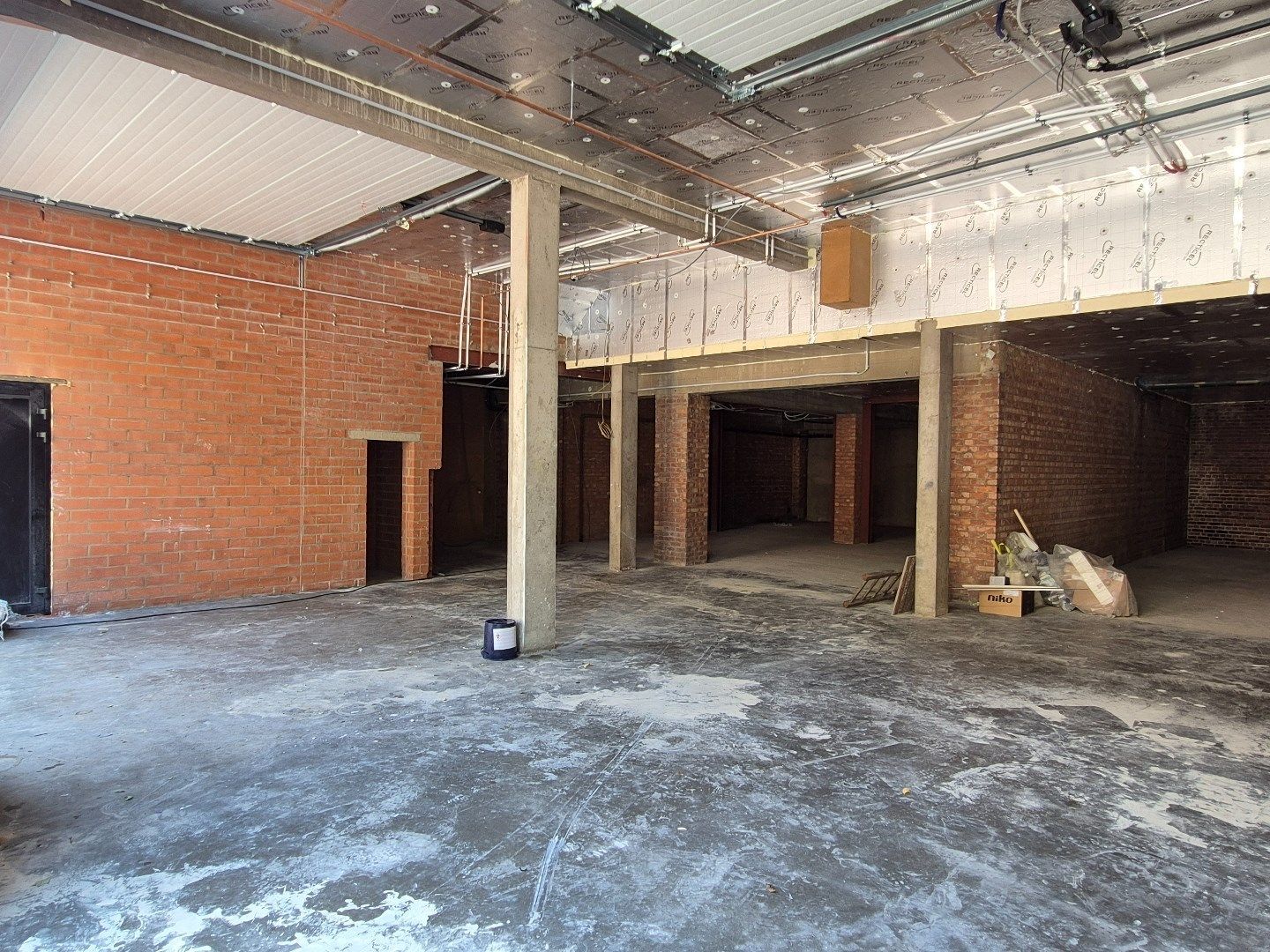 Ruim opslagplaats te Genk centrum foto 4