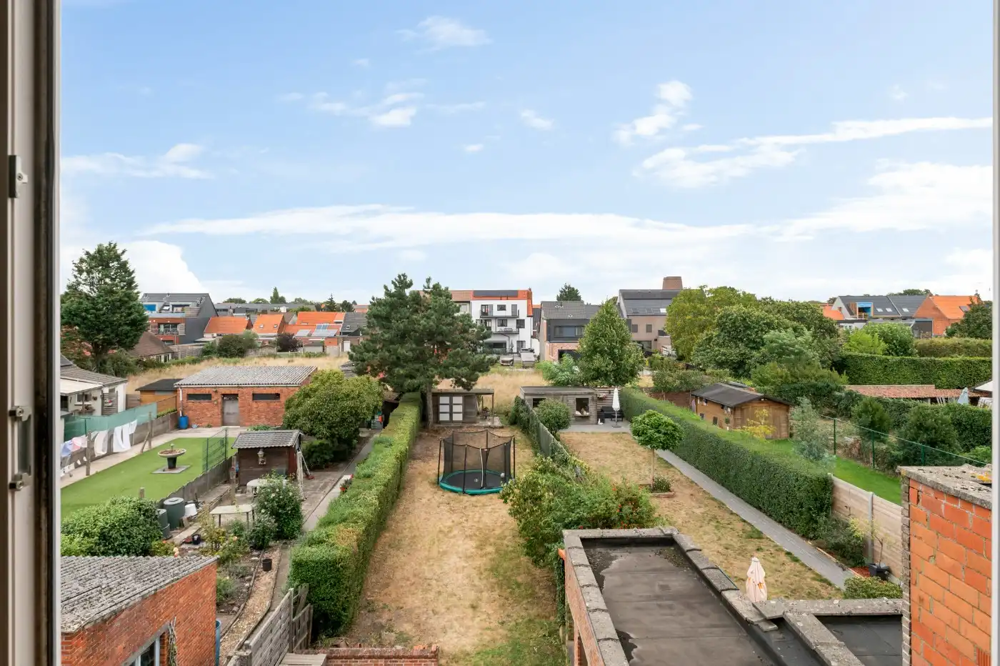 Centraal gelegen, ruime woning met 3 slpk. en tuin foto 23