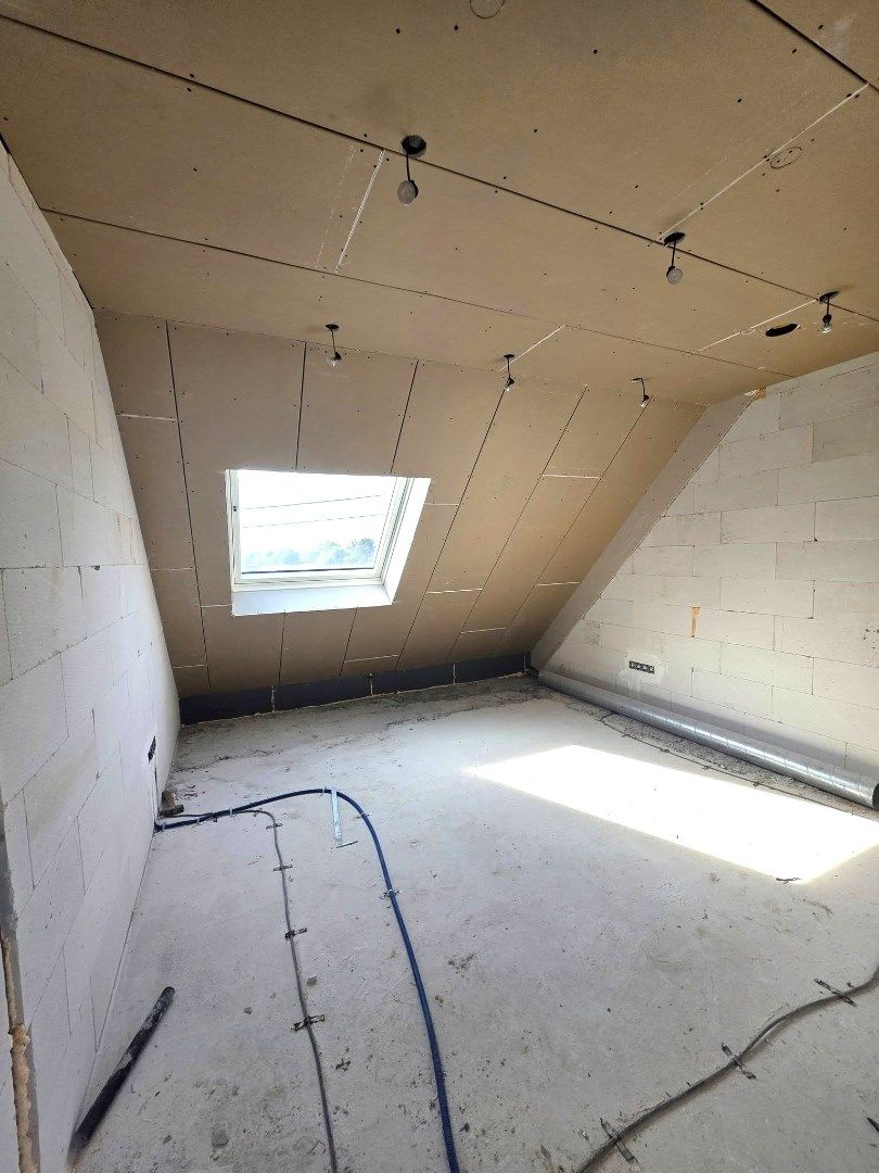 Ruime nieuwbouwvilla + hangar. foto 18