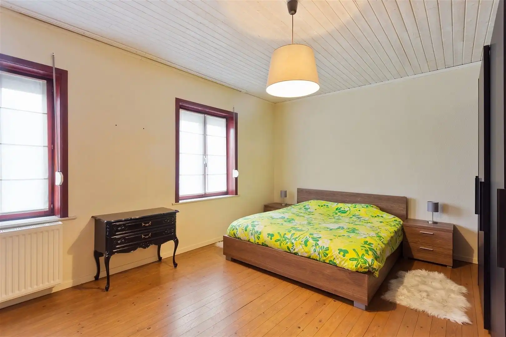 Ruime, lichtrijke woning met terras TE HUUR foto 10