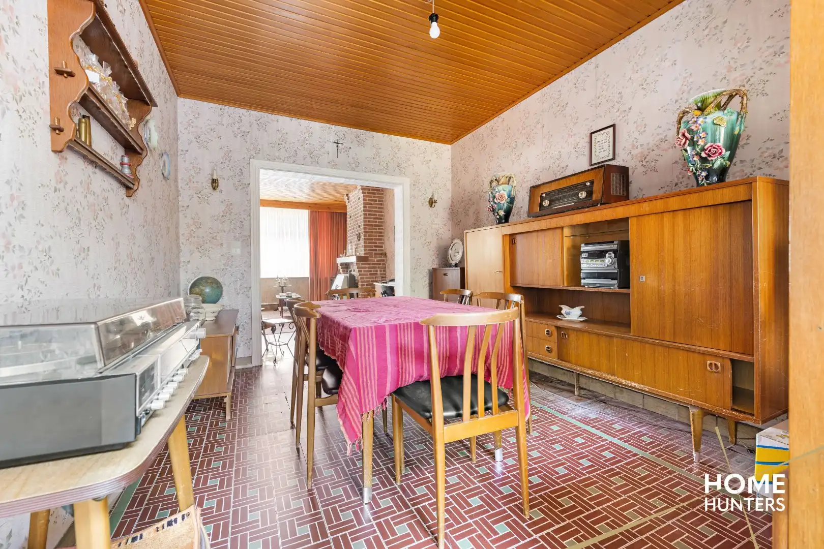 Ruime woning op een uitstekende locatie met 4 slaapkamers, een ruime zolder en een mogelijkheid om een garage te plaatsen foto 6