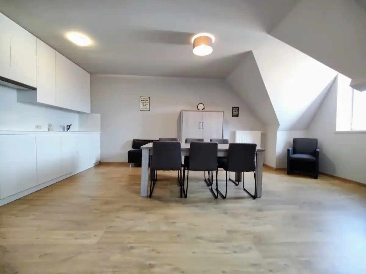 Beselare - Investeringspand met kantoorruimte en 2 verhuurde appartementen foto 16