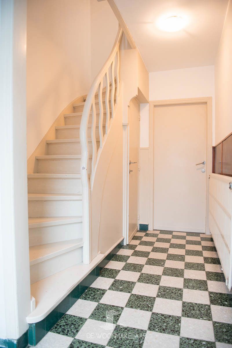 Bel-etage woning met 3 SLK, garage en tuin op toplocatie foto 6