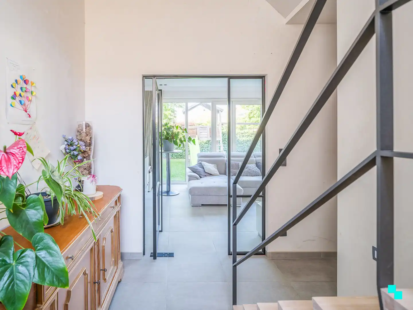 Instapklare woning met vijf kamers in het hart van Merelbeke foto 29