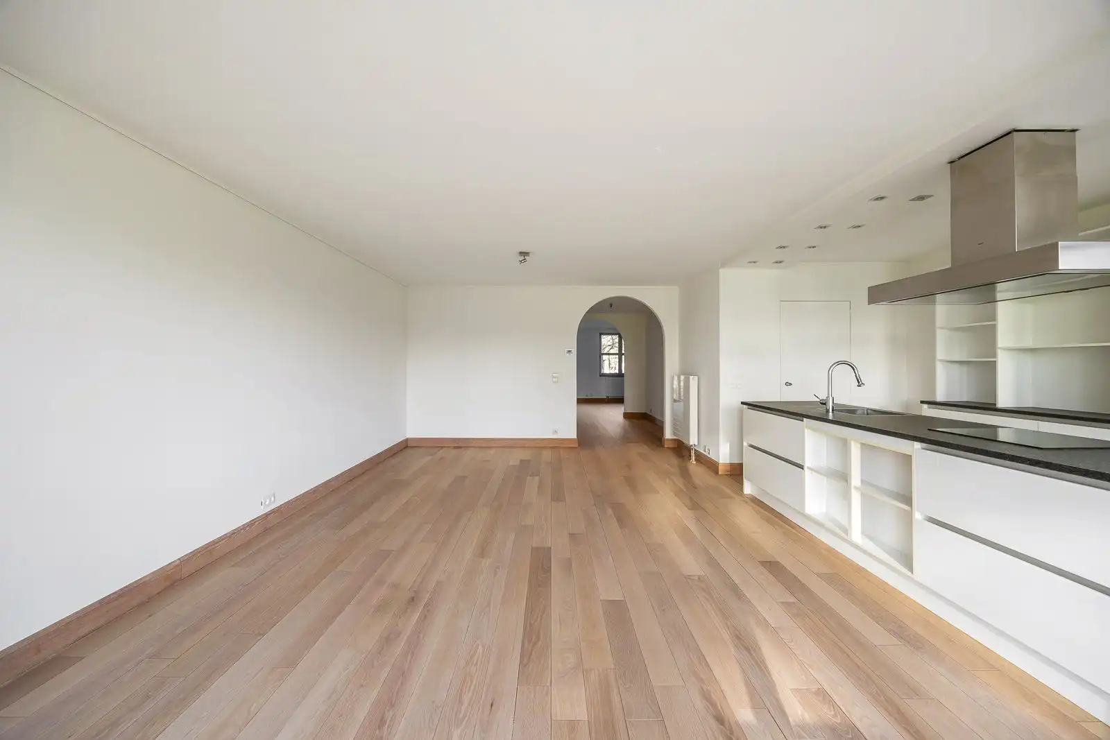 Modern appartement met uniek zicht op de golf van Brasschaat! foto 5