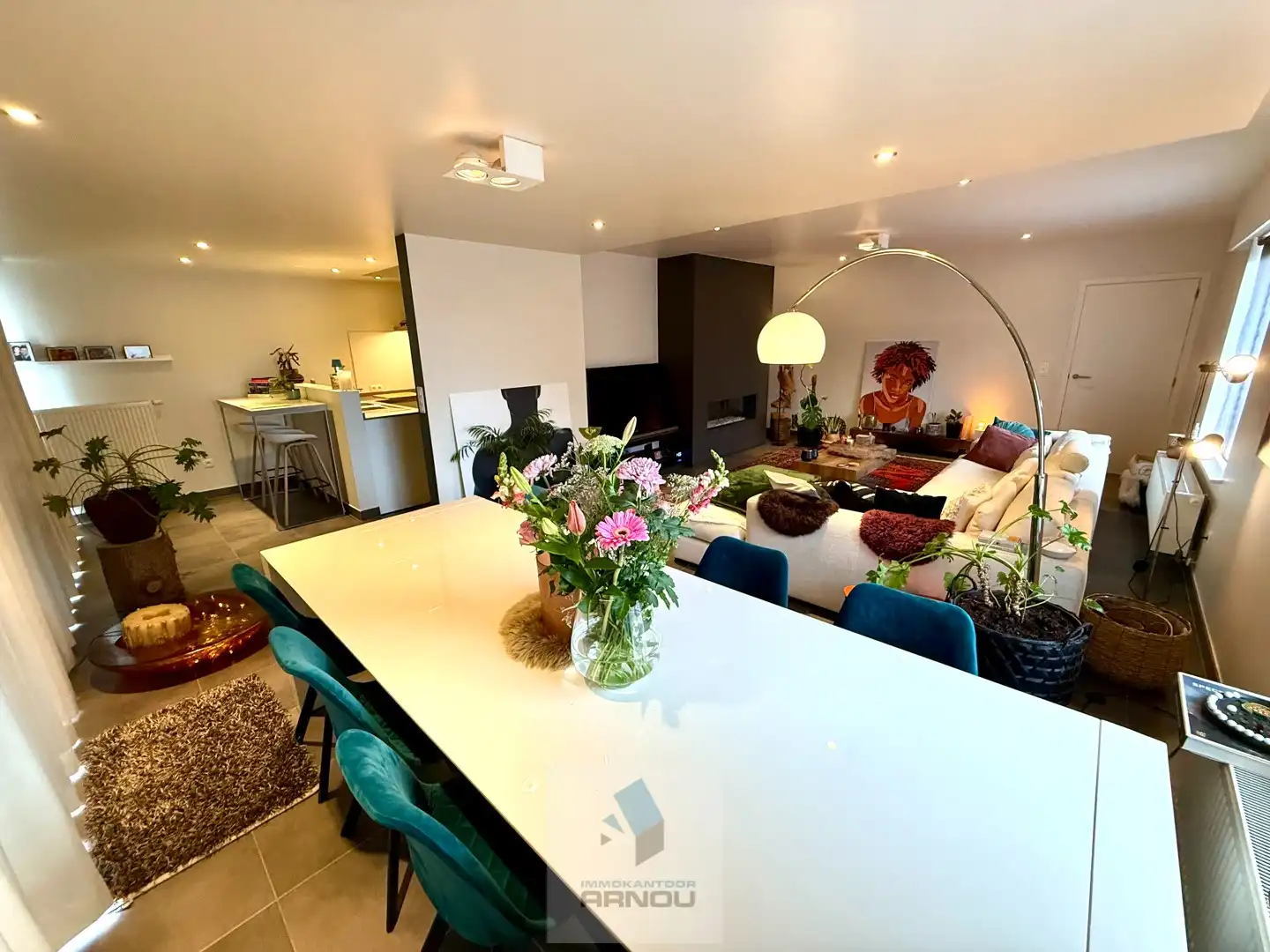 Moderne, instapklare en verrassend ruime gezinswoning in rustige doodlopende straat foto 12