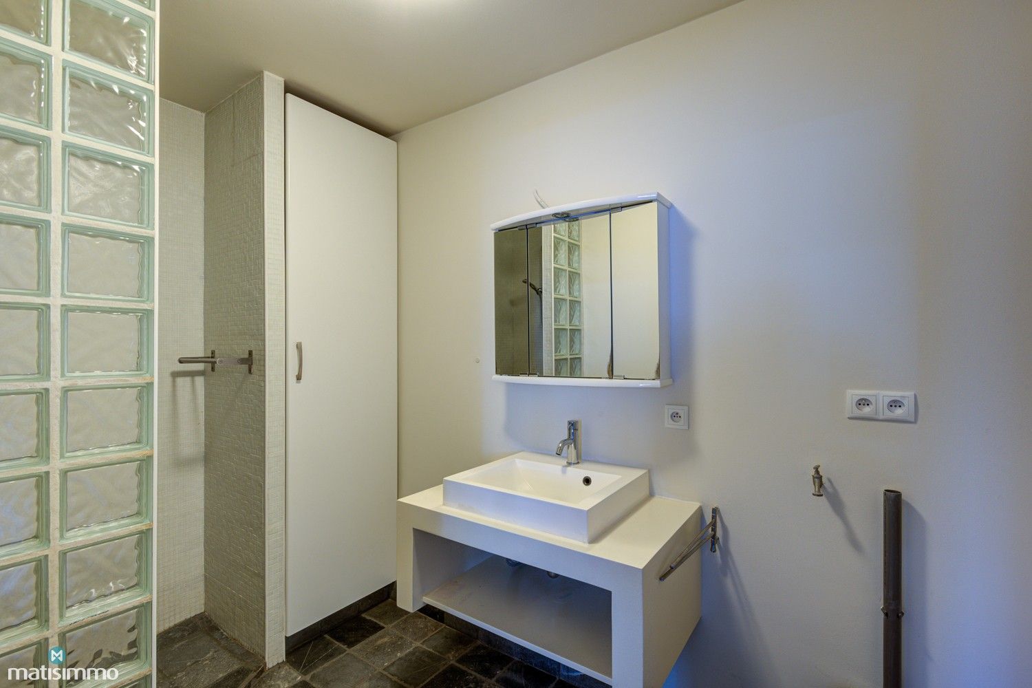 ENERGIEZUINIG EN INSTAPKLAAR APPARTEMENT MET 1 SLAAPKAMER EN LIFT IN HET CENTRUM VAN LANAKEN foto 13