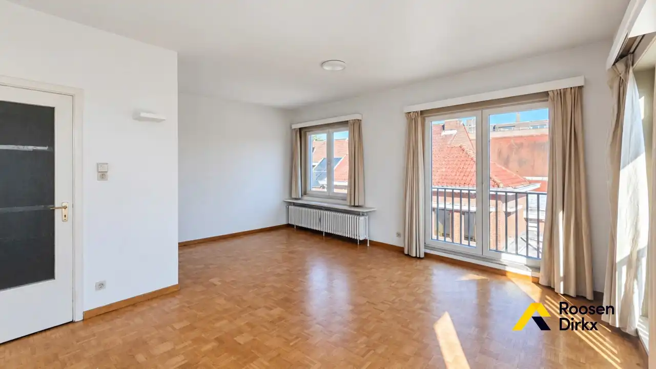 Appartement (95m²) met 2 slaapkamers in hartje Bree foto 4