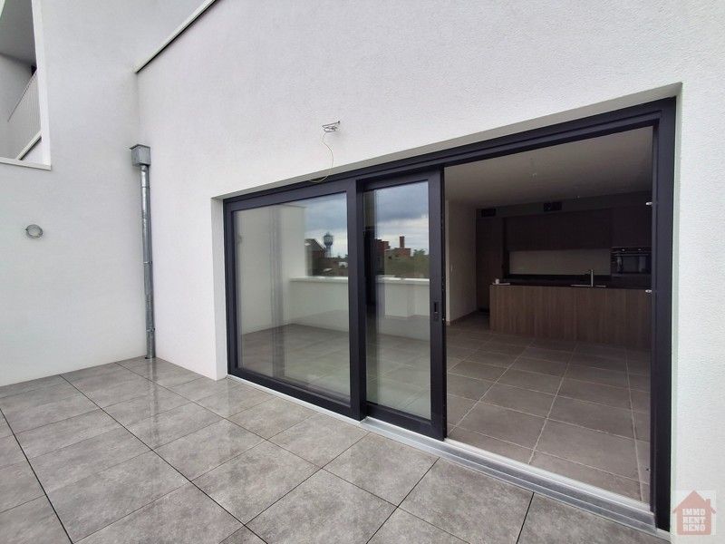 Appartement op topligging met groot terras en parking foto 5
