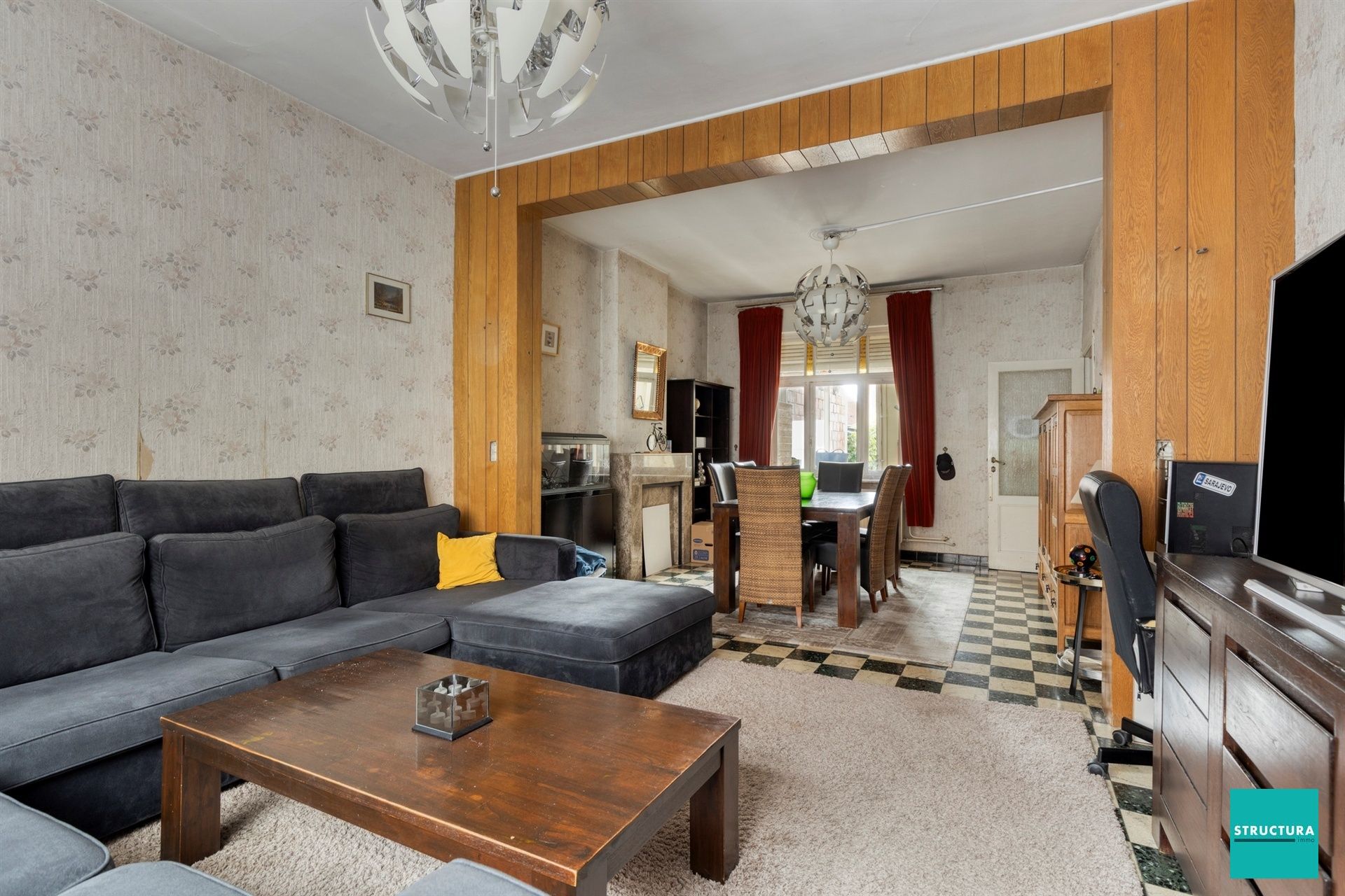 Ruime woning met potentieel in hartje Merchtem
 foto 4