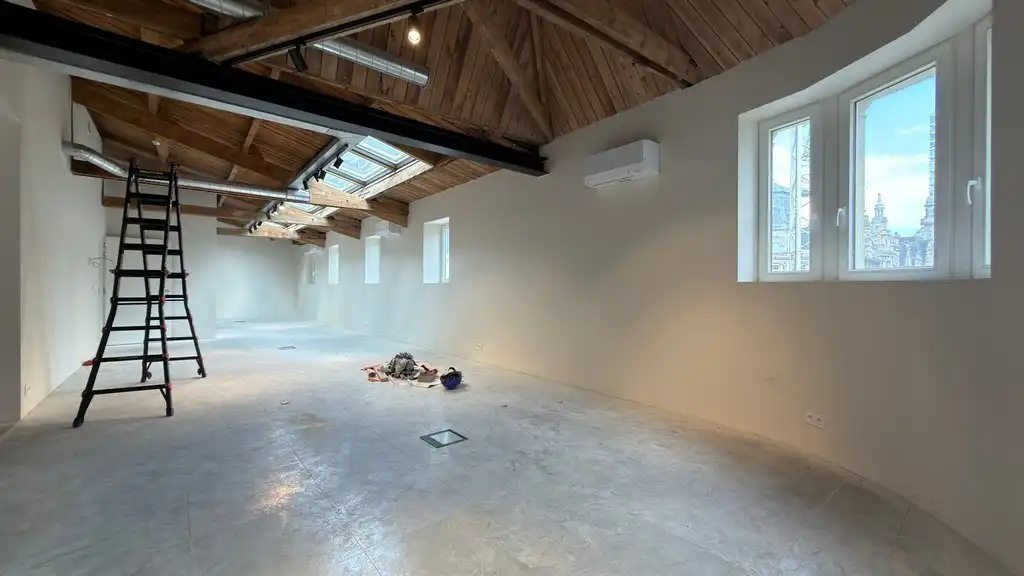 Kantoor te huur in gerenoveerd hoekpand met topligging op Meir Antwerpen foto 11