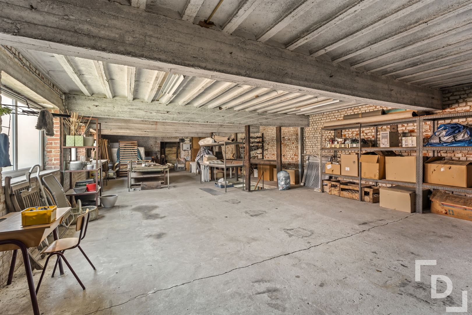 Ruime handelszaak met woonst & verhuurd appartement te koop in Poelkapelle. foto 44