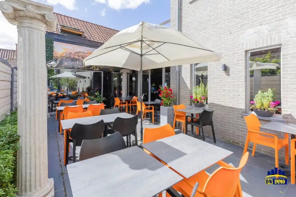 Restaurant met zonnig terras en open keuken over te nemen in Sint-Martens-Latem foto 4