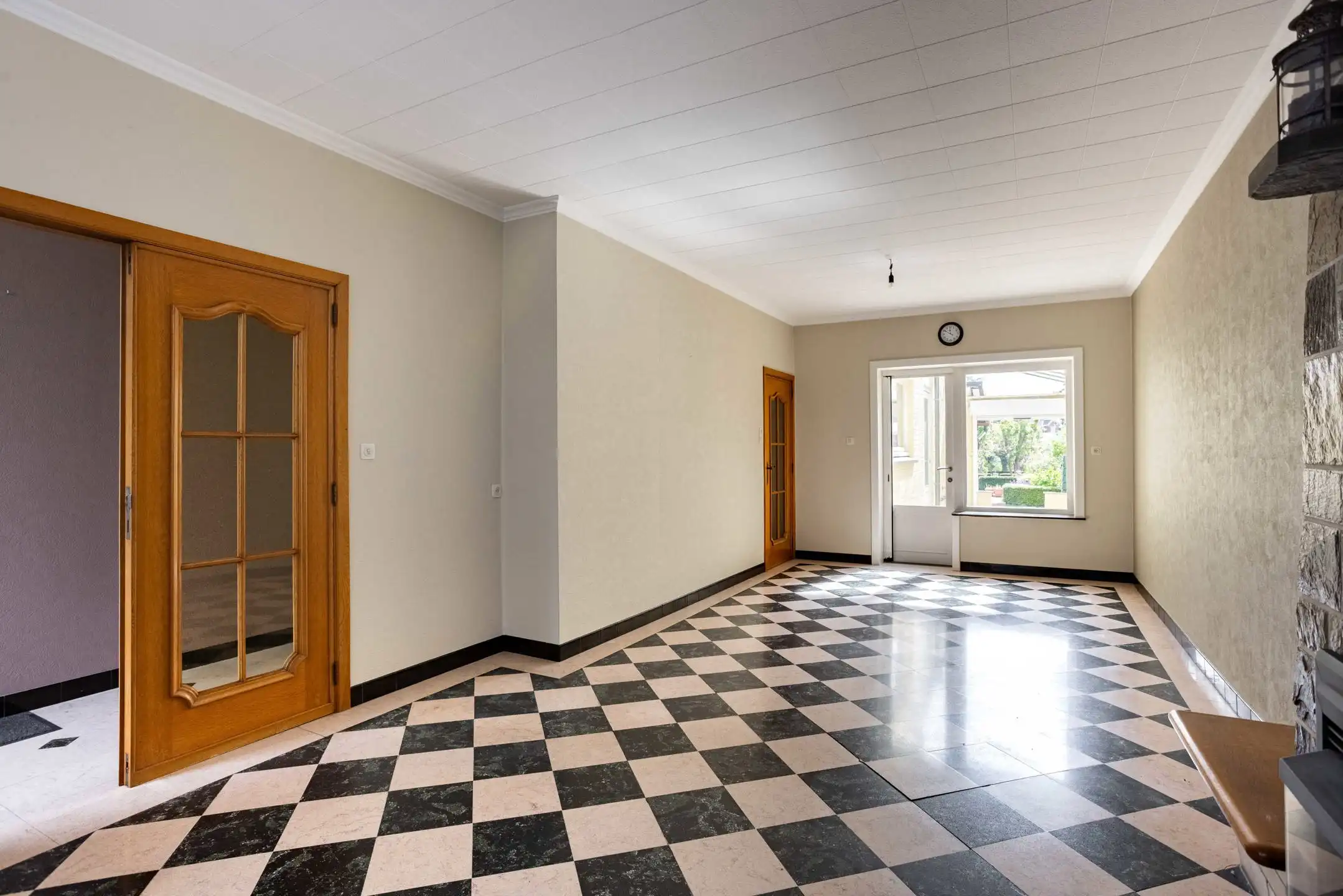 Deels te renoveren rijwoning in een rustige buurt foto 8