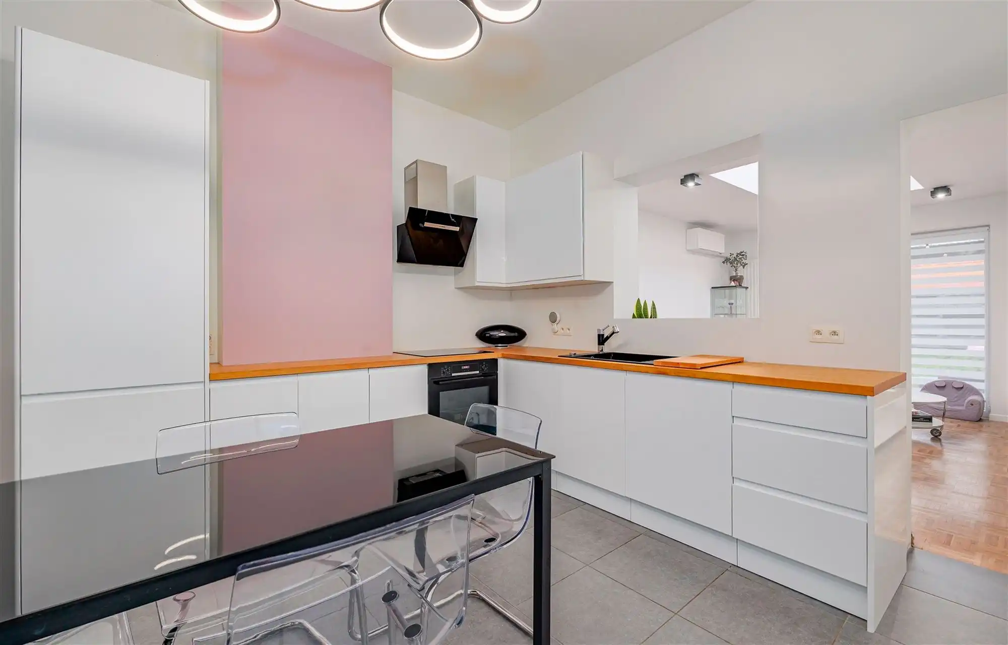 Gezinswoning met 3 slaapkamers in Hemiksem foto 2