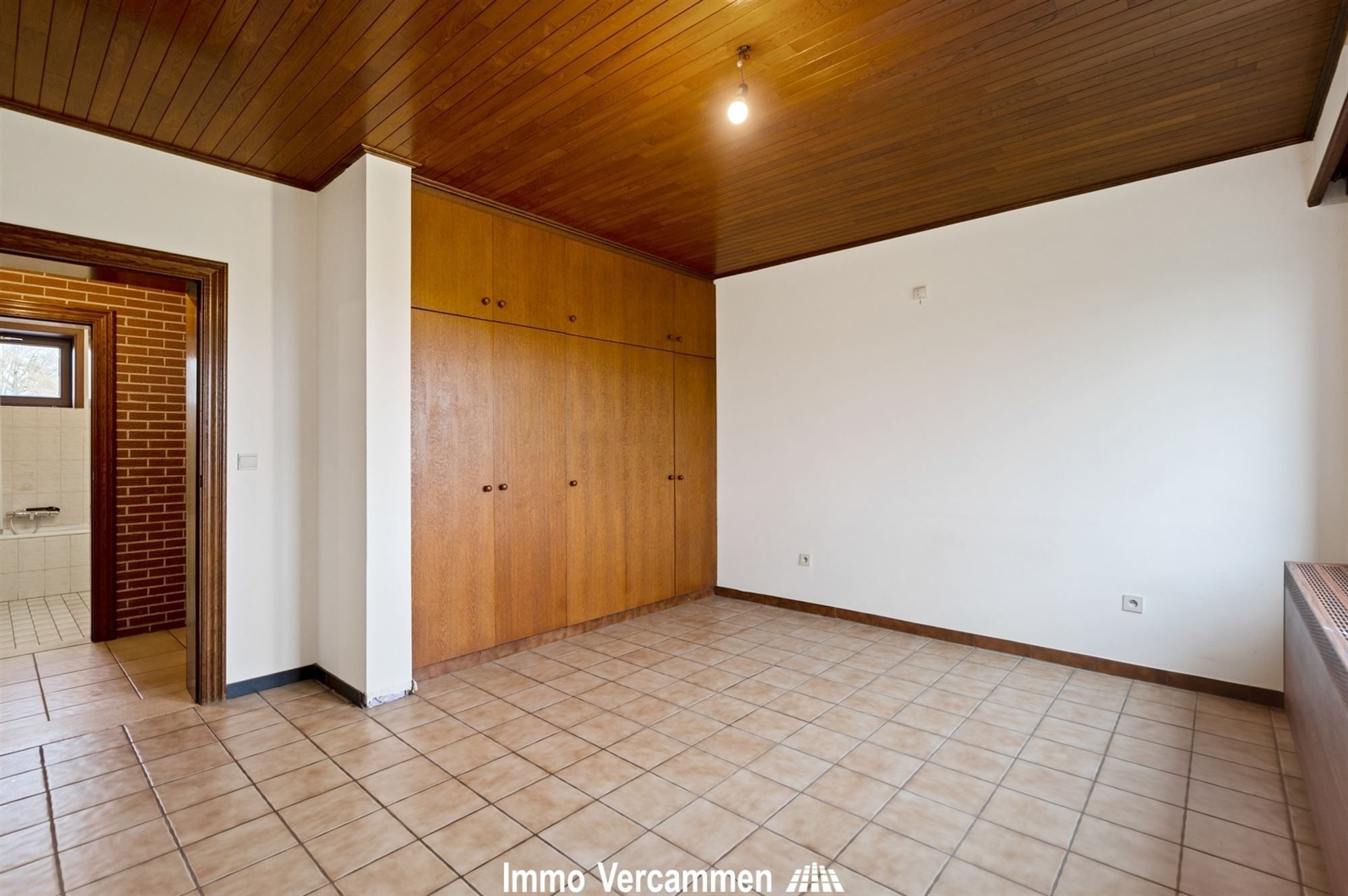 Verrassend ruime, landelijke woning te Putte foto 9