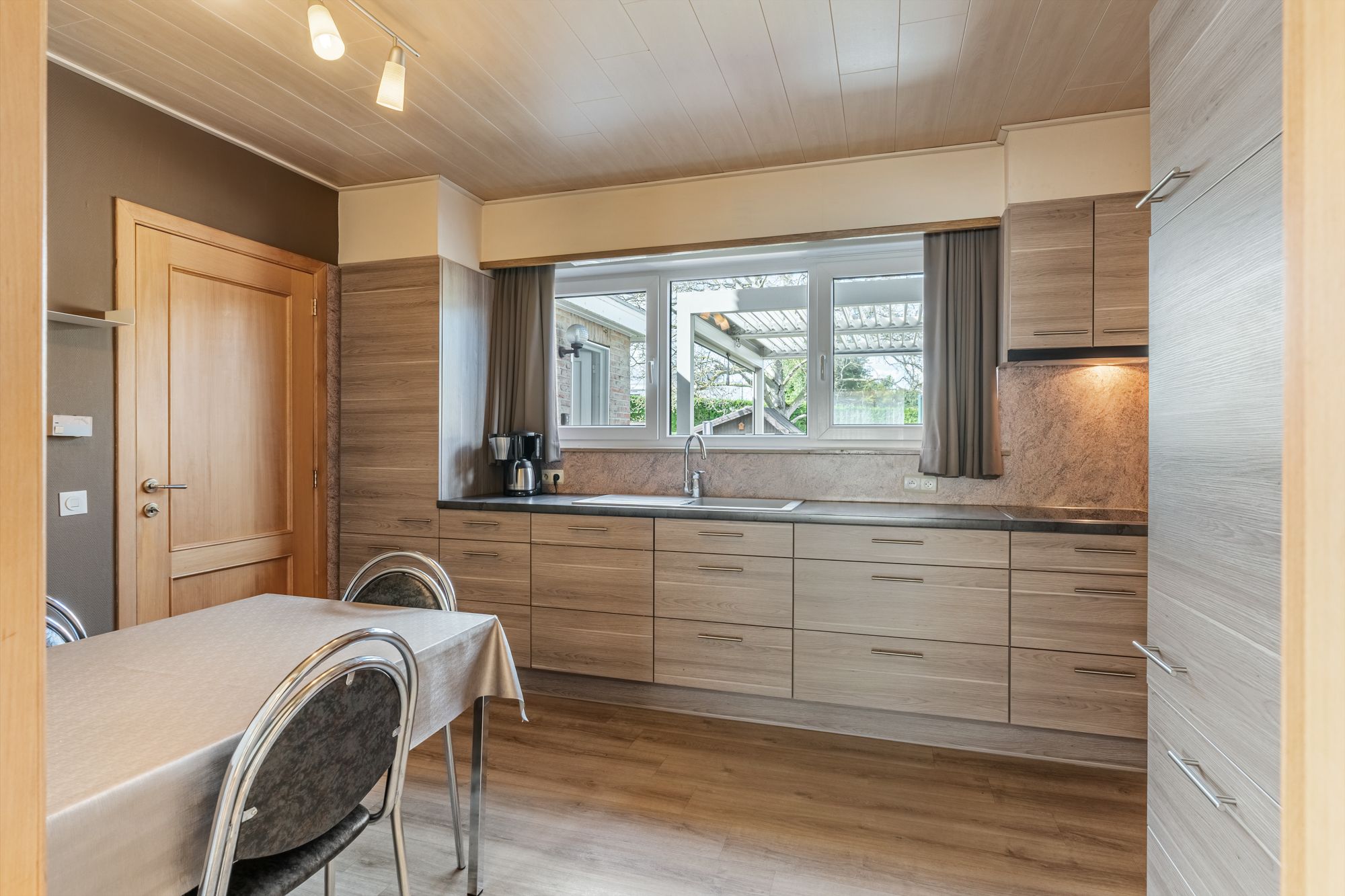 Charmante starterswoning voor € 287.000 foto 14