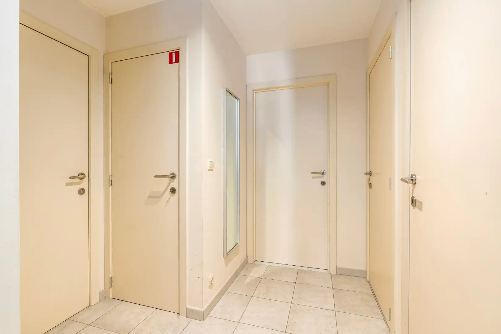Instapklaar appartement met prachtig zeezicht. foto 12