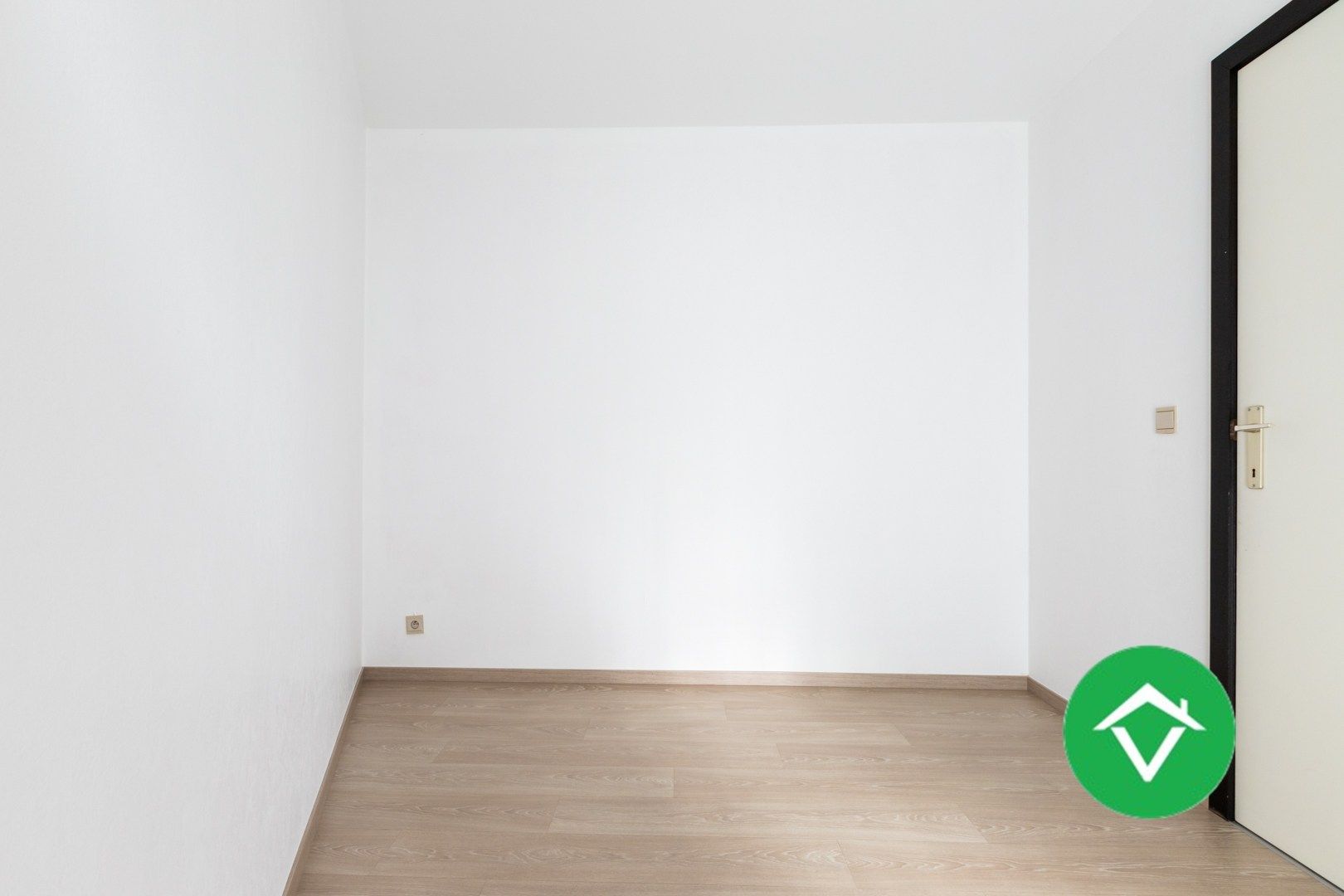 Appartement met 2 slaapkamers en garage te Koekelare foto 17