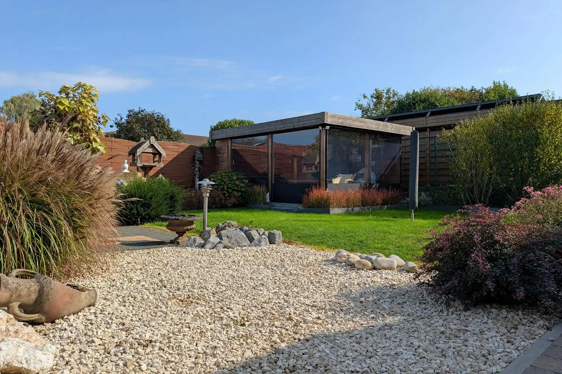 Instapklare gezinswoning met 3 slaapkamers en gezellige tuin foto 29