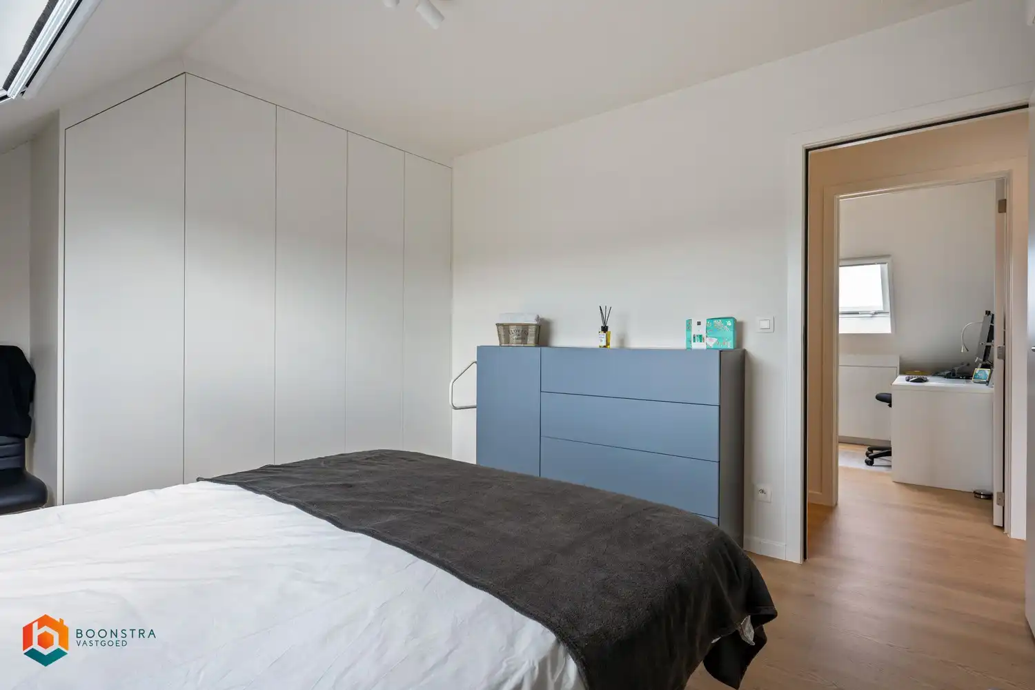 Energiezuinig appartement met 3 slpkrs, 2 terrassen en garagebox te Heist-op-den-Berg foto 11