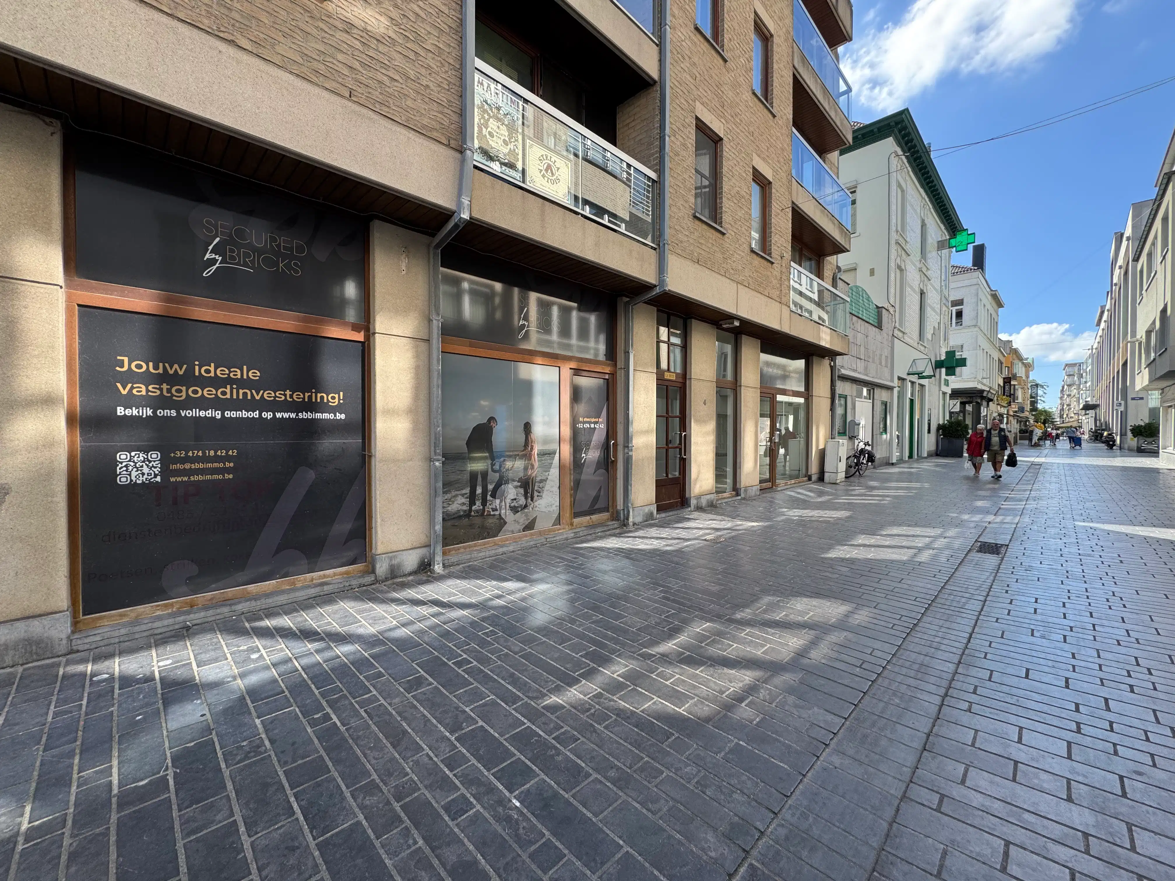 Handelsgelijkvloers 66m² foto {{pictureIndex}}